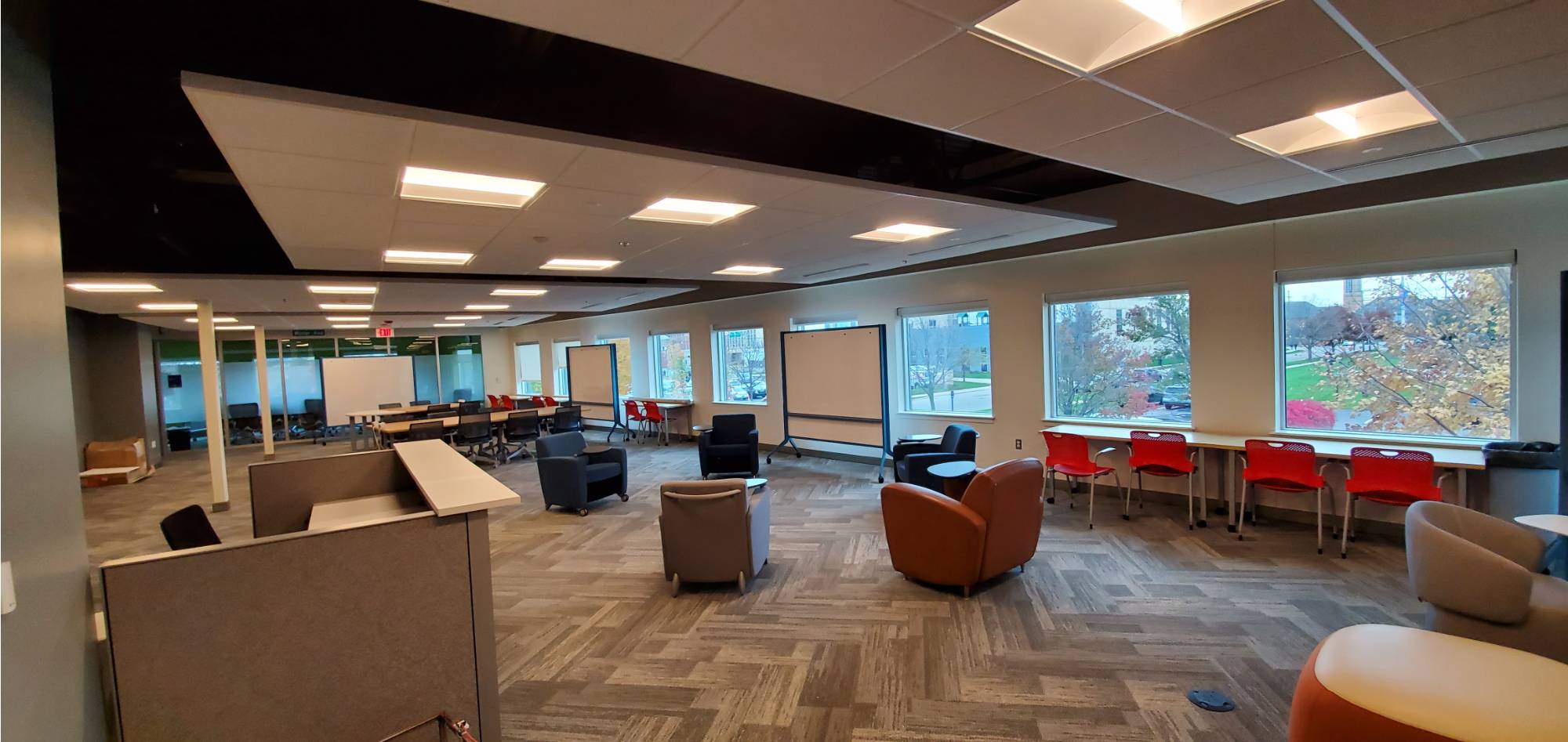 overall view of the student/faculty collaboration area